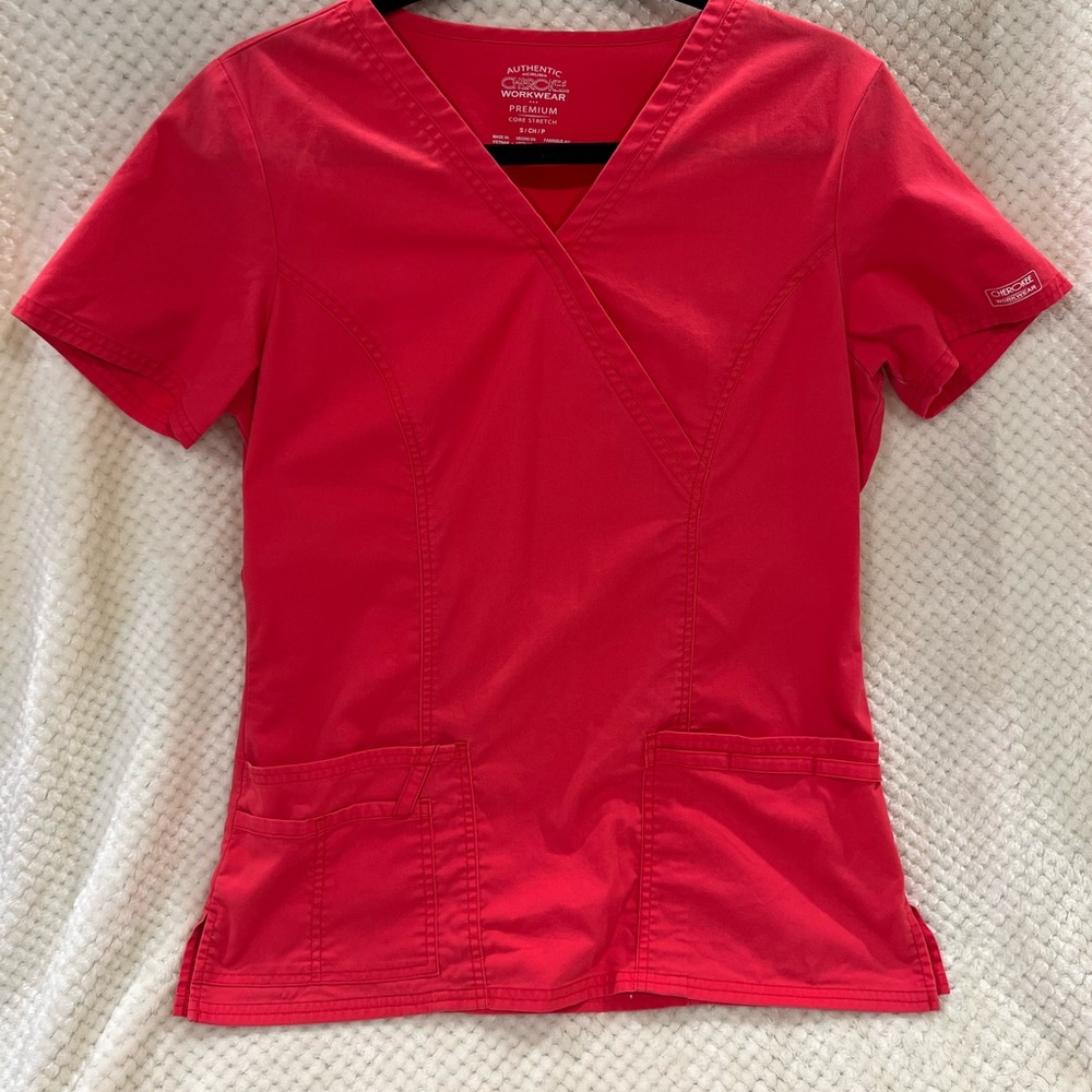 Cherokee Workwear V-Neck Scrub Top in Coral Pink/Orange